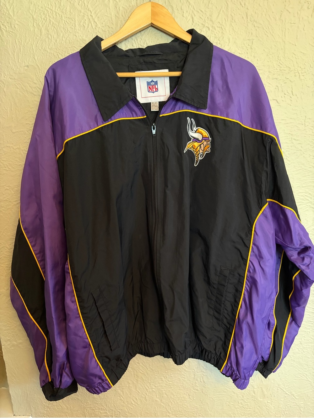 Vintage 90s Minnesota Vikings NFL Football Full Zip Windbreaker Jacket Size XL